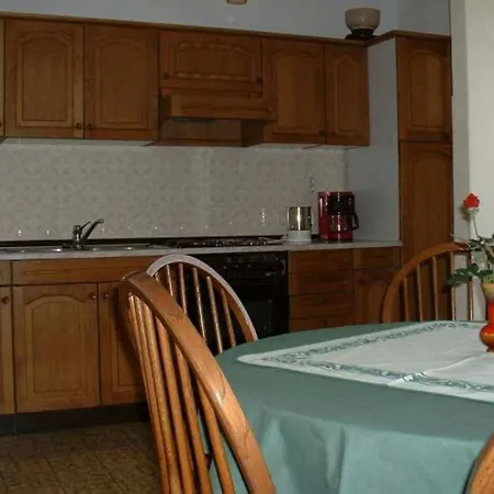 App Zardin Mit Balkon By Interhome Apartamento Punat